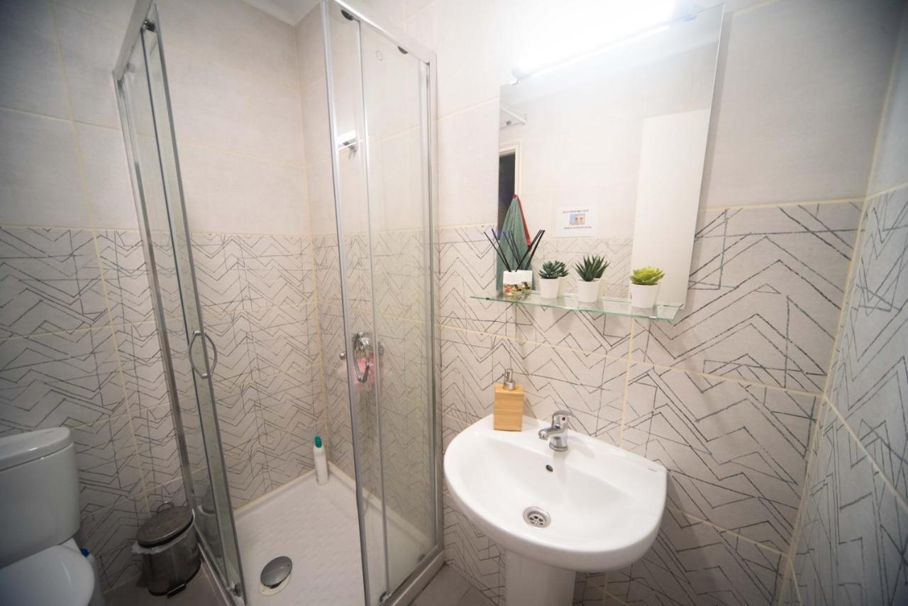 By Port Vell Rooms Barcelona Ngoại thất bức ảnh