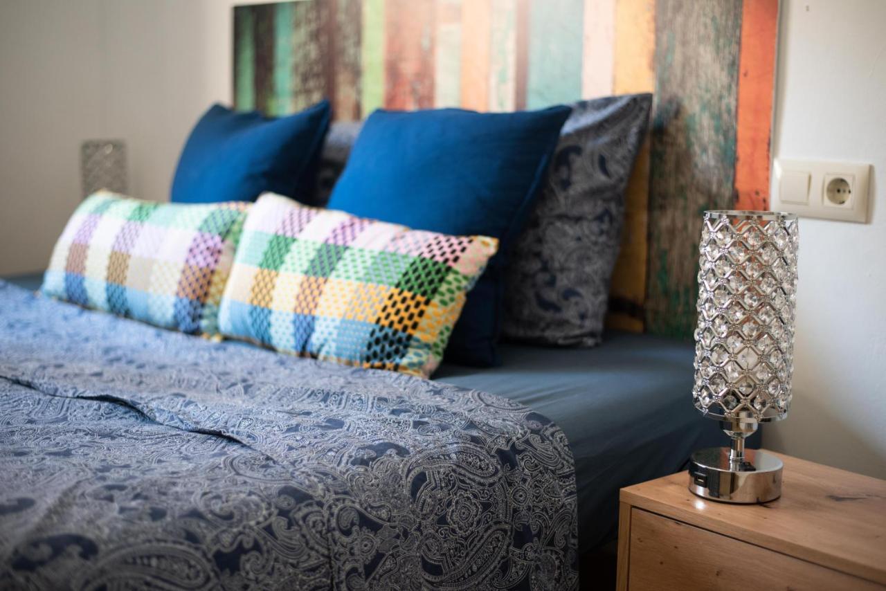 By Port Vell Rooms Barcelona Ngoại thất bức ảnh