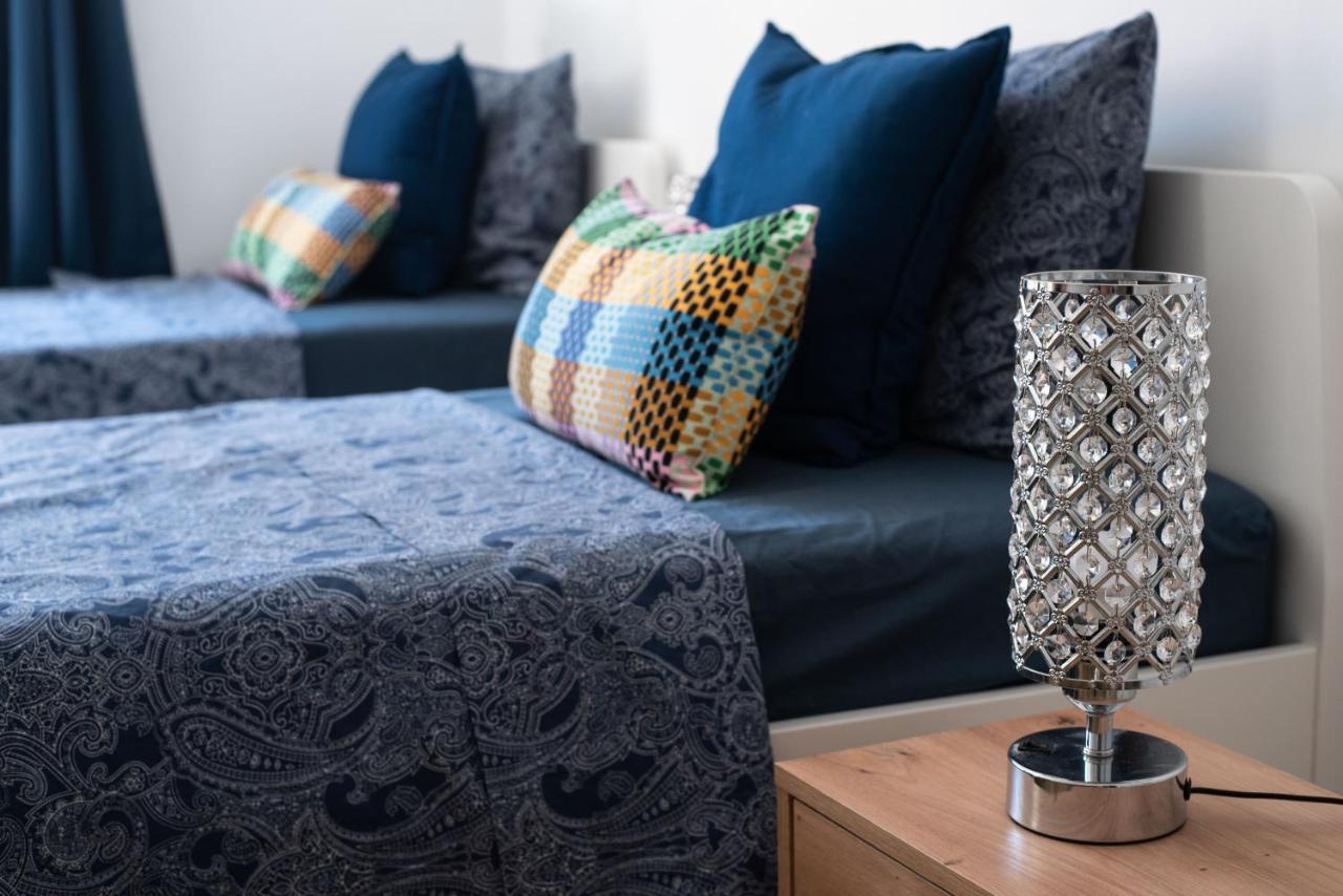 By Port Vell Rooms Barcelona Ngoại thất bức ảnh