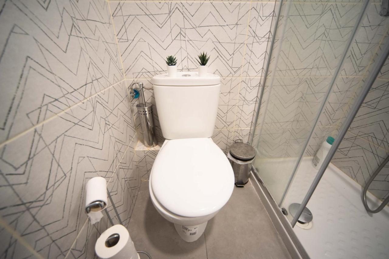 By Port Vell Rooms Barcelona Ngoại thất bức ảnh